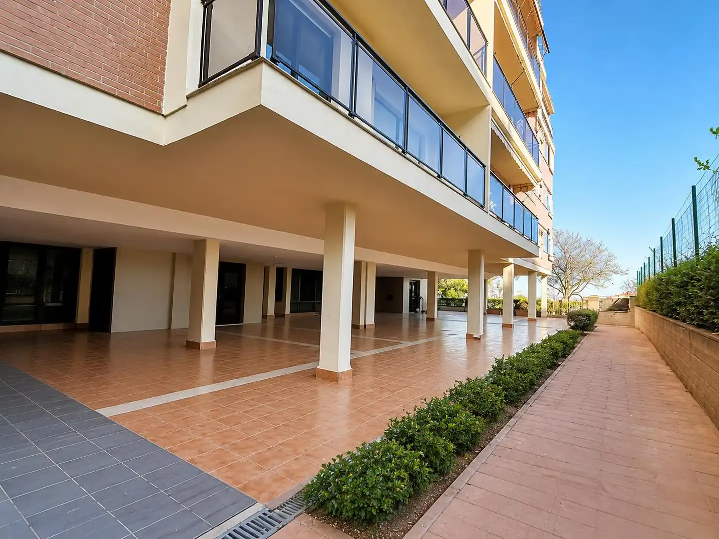 Vista exterior de Ático de alquiler en Málaga con Jardín privado, Terraza y Amueblado