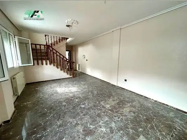 Casa amb piscina en venda a Calle Alcón, imagen 4