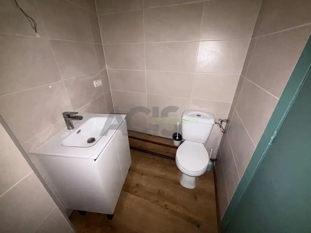 Bathroom of Commercial properties for rent in L'Alcúdia  with Air Conditioner