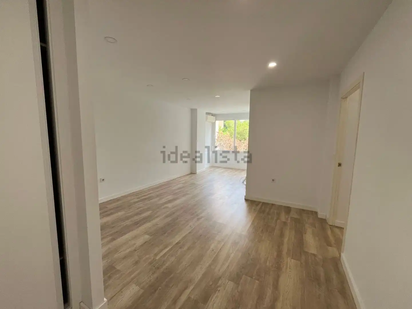 Vista exterior de Piso en venta en  Sevilla Capital con Aire acondicionado, Terraza y Balcón