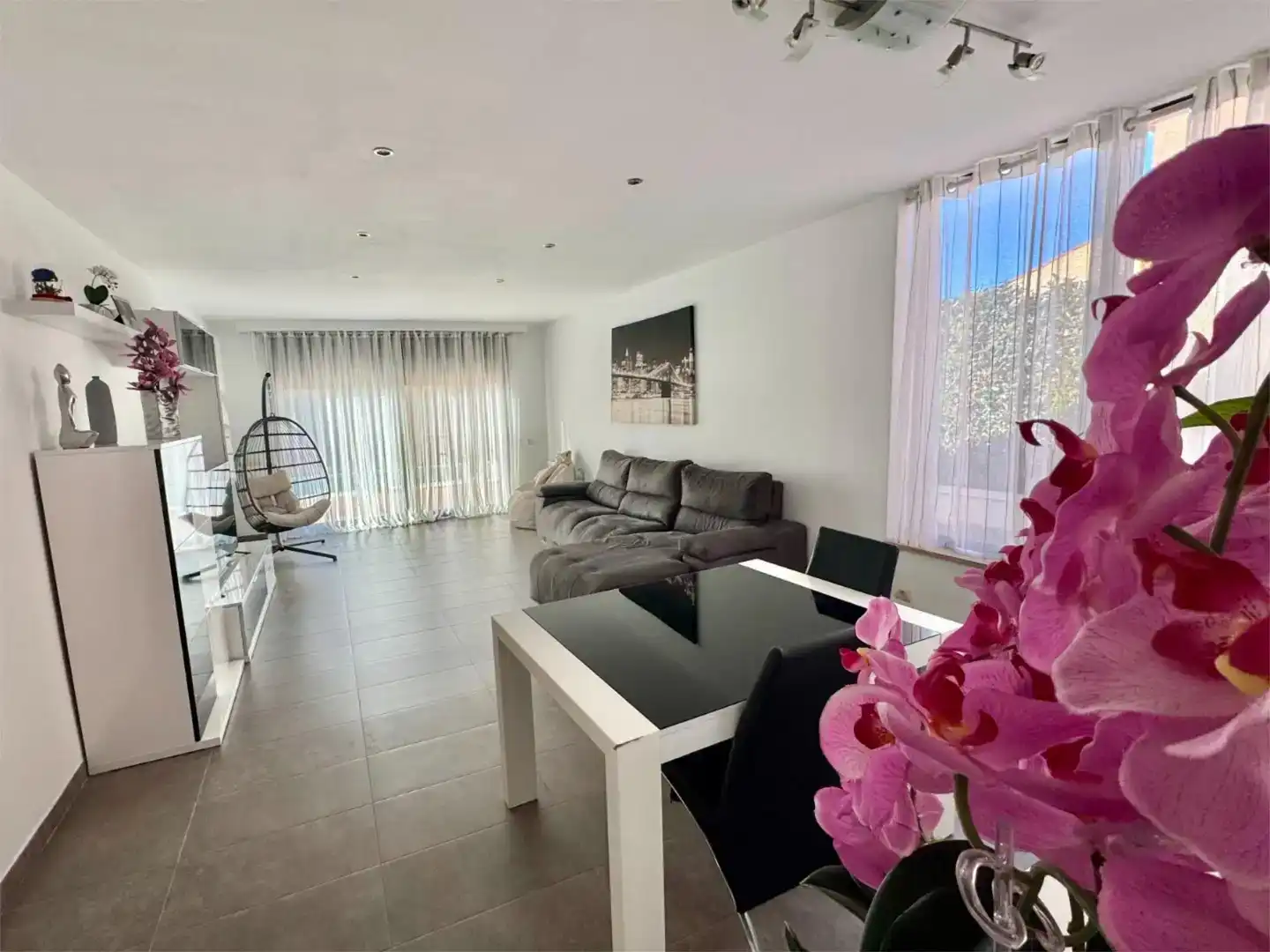 Sala d'estar de Casa o xalet en venda en Reus amb Aire condicionat, Jardí privat i Piscina