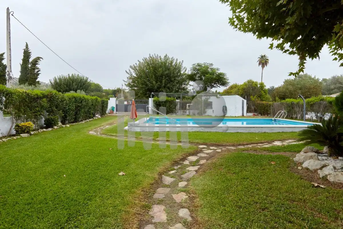 Piscina de Casa o xalet en venda en Jaén amb Traster