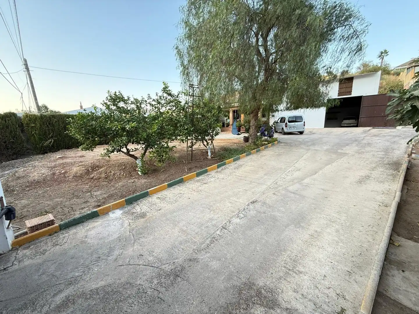 Aparcament de Finca rústica en venda en Alameda amb Aire condicionat, Jardí privat i Terrassa