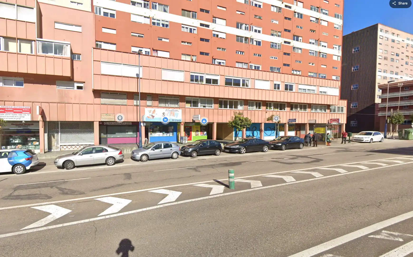Vista exterior de Piso de alquiler en Vigo  con Calefacción, Amueblado y Horno