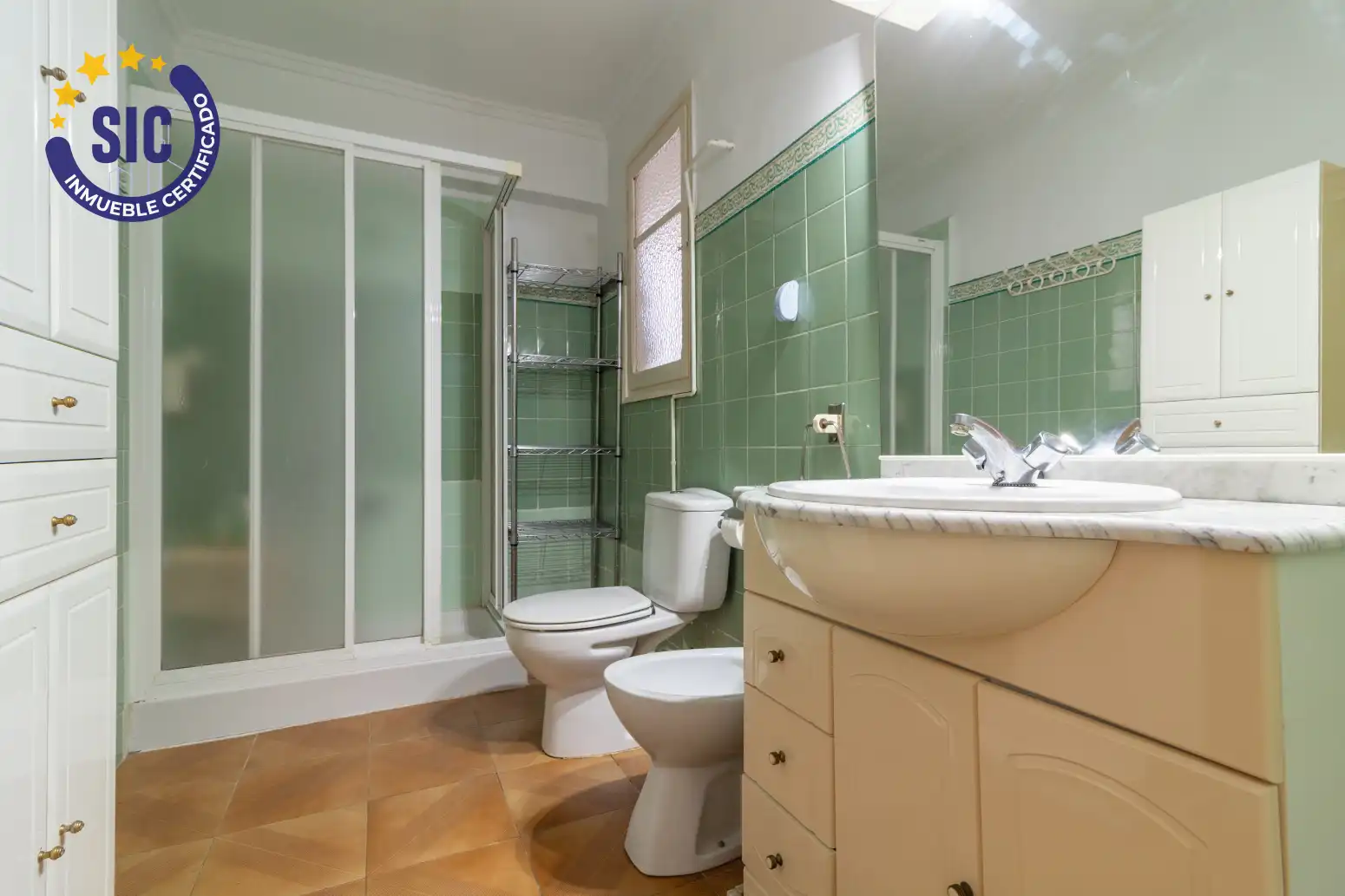Baño de Piso en venta en Sagunto / Sagunt con Terraza