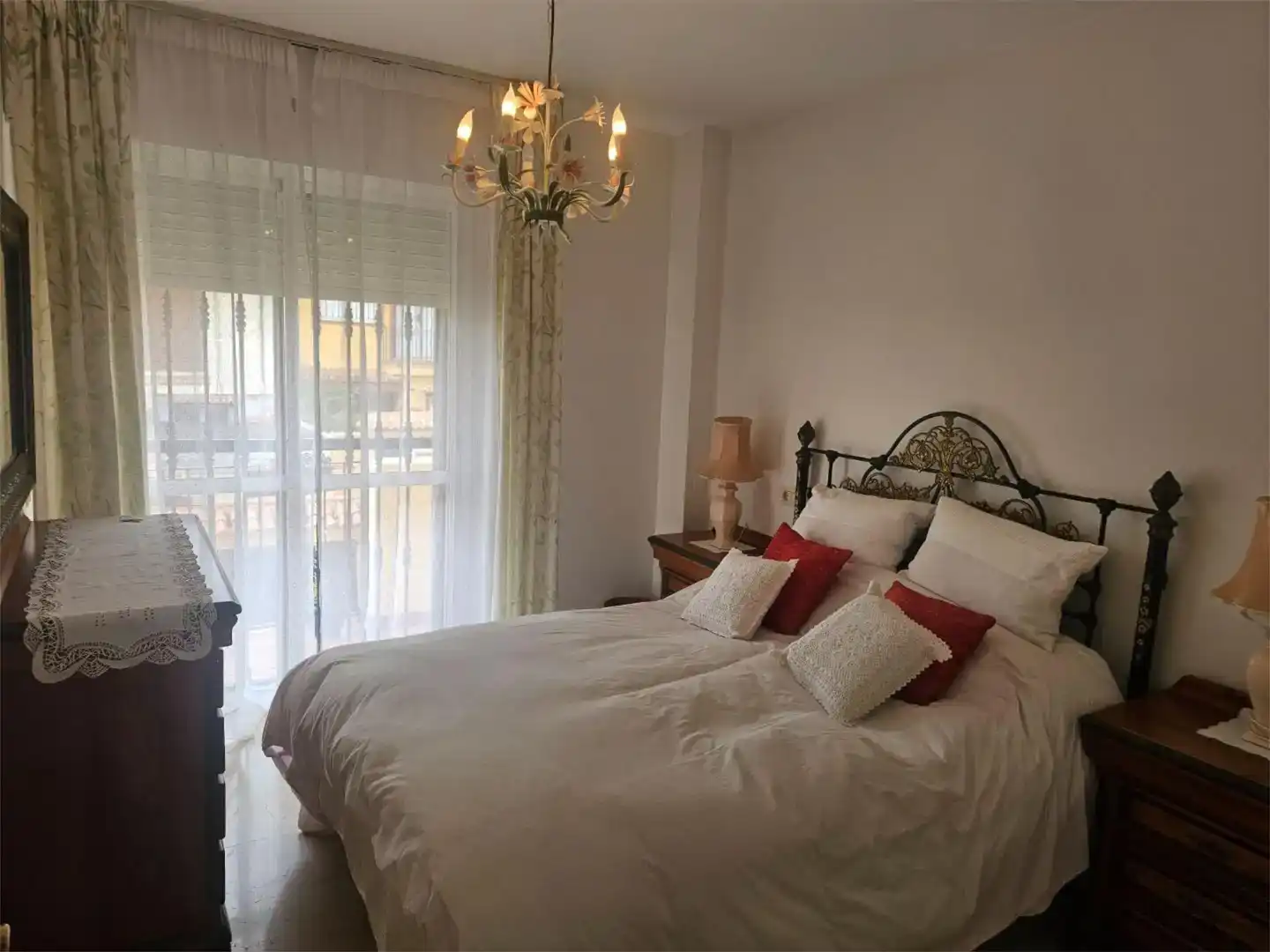 Habitación de Piso en venta en Marbella con Aire acondicionado, Jardín privado y Amueblado