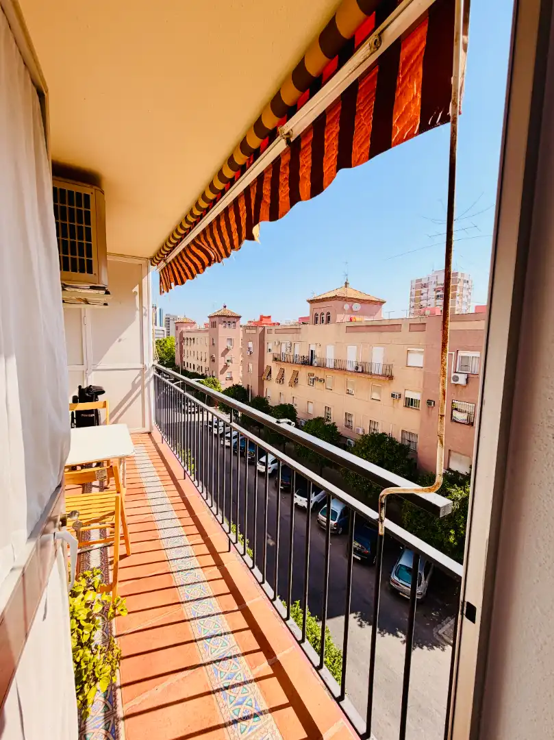 Balcony of Flat for sale in Sevilla  with Air Conditioner and Terrace