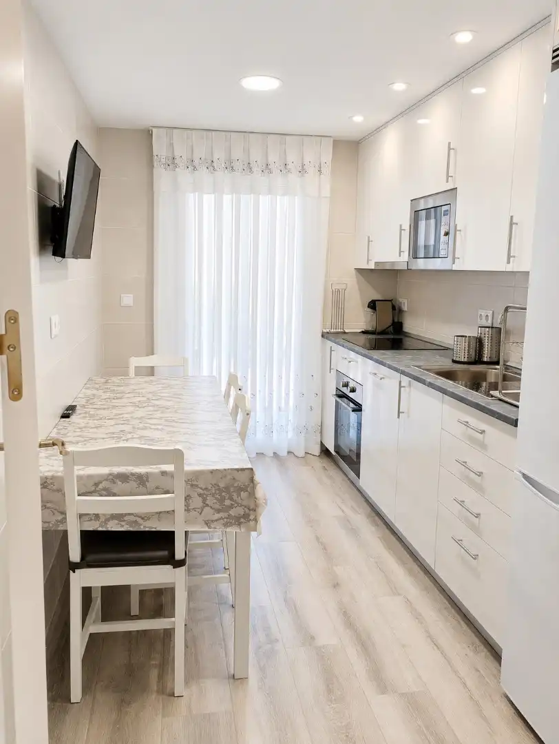 Cocina de Piso para compartir en Fuenlabrada con Aire acondicionado, Calefacción y Parquet