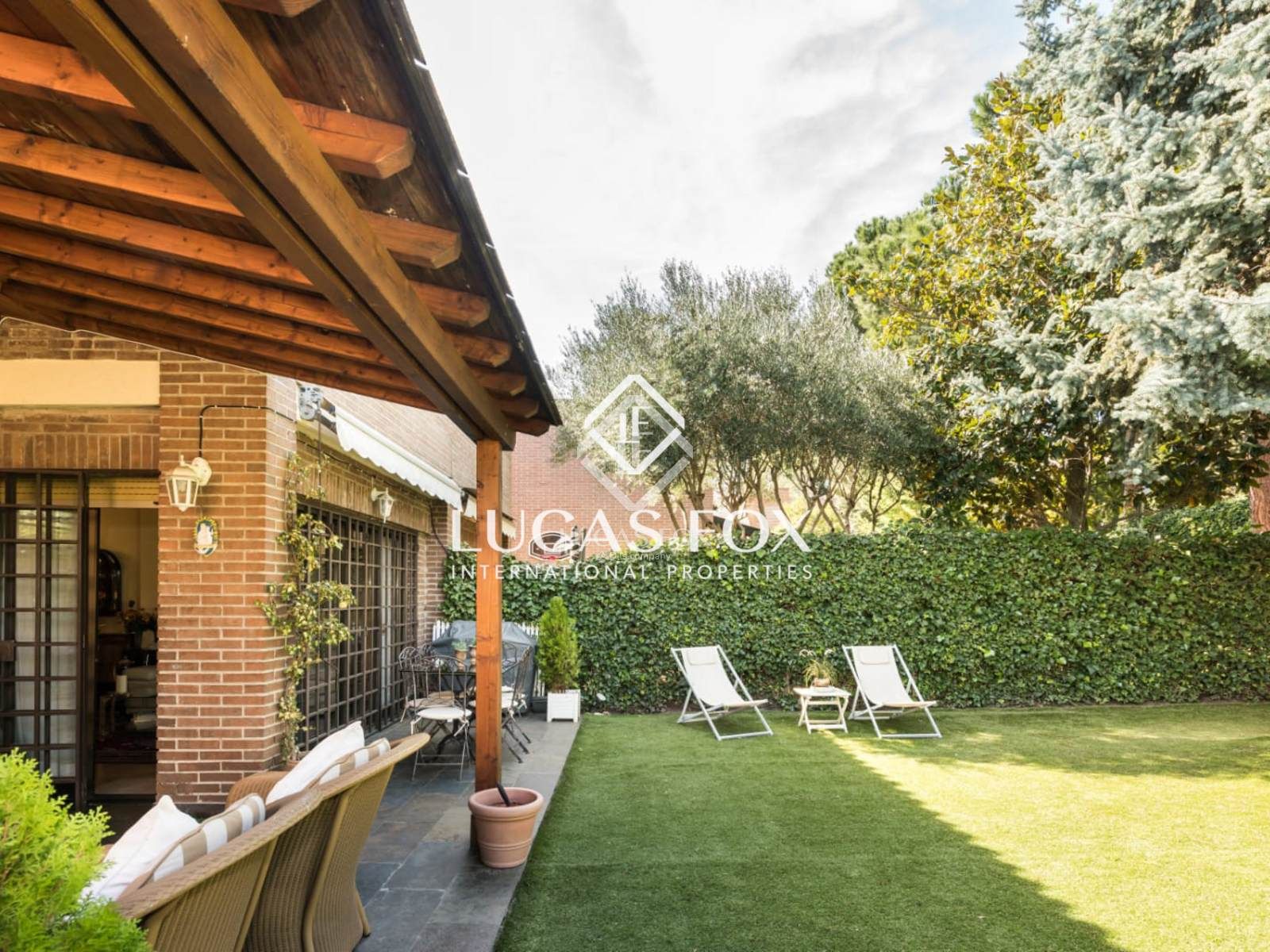 Garden of House or chalet for sale in La Moraleja  with Air Conditioner and Private garden