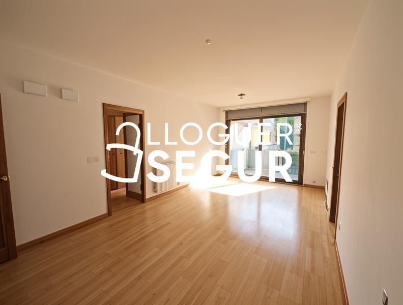 Sala d'estar de Pis de lloguer en Terrassa amb Calefacció