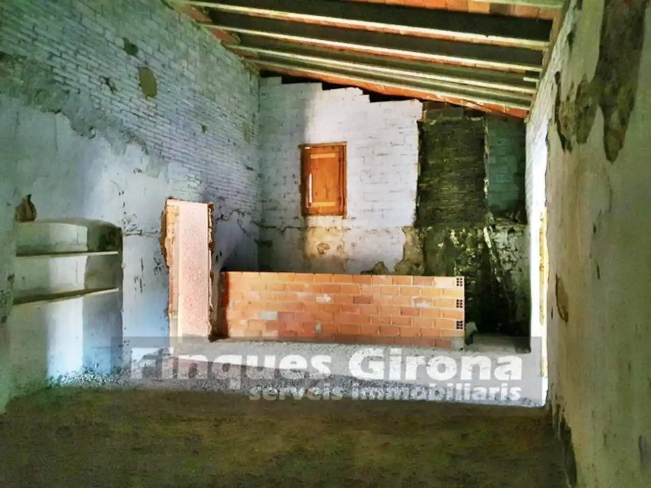 Houses for sale in Quart  with Private garden