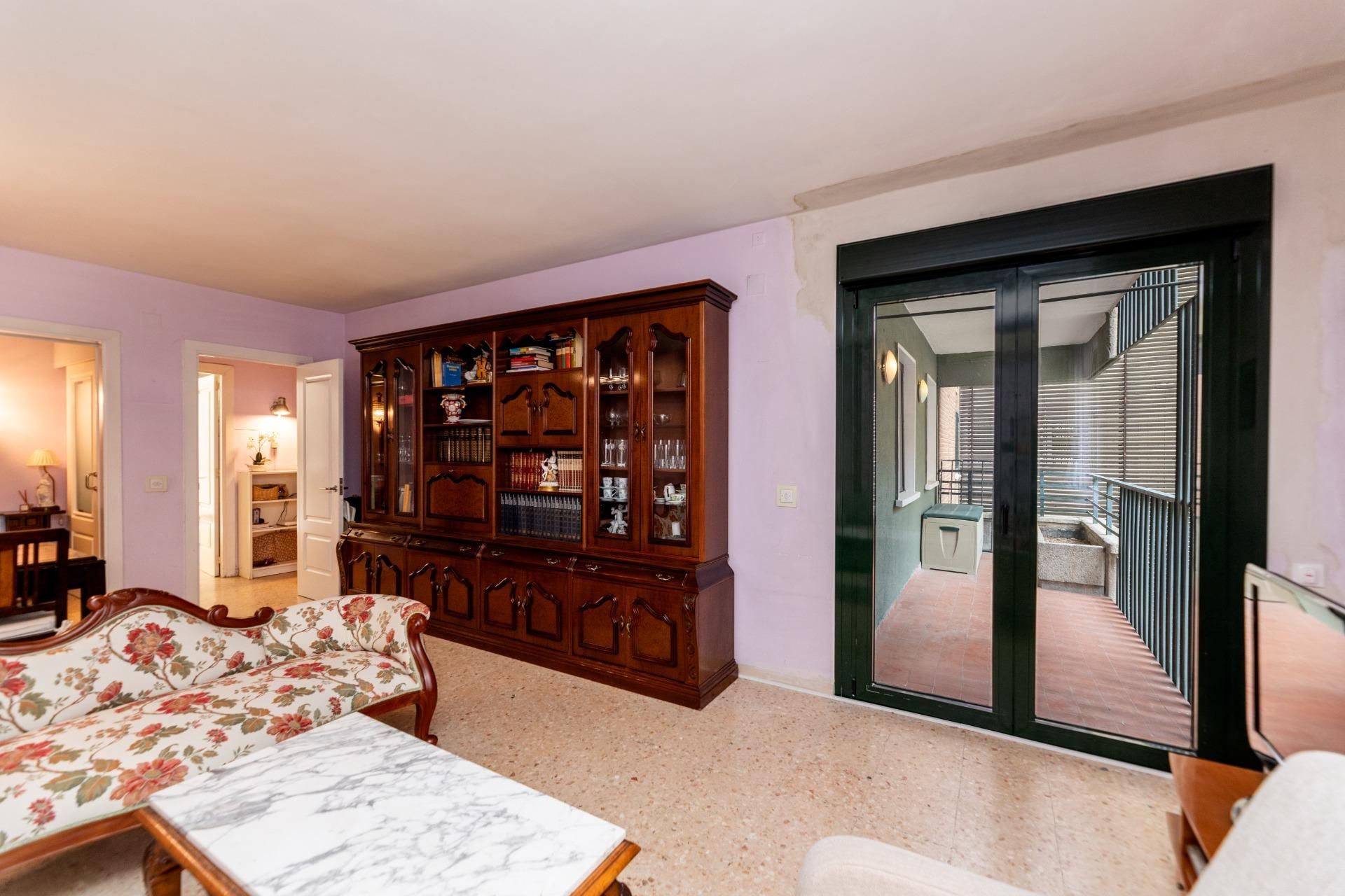 Piso en venta en  Madrid Capital con Calefacción y Terraza