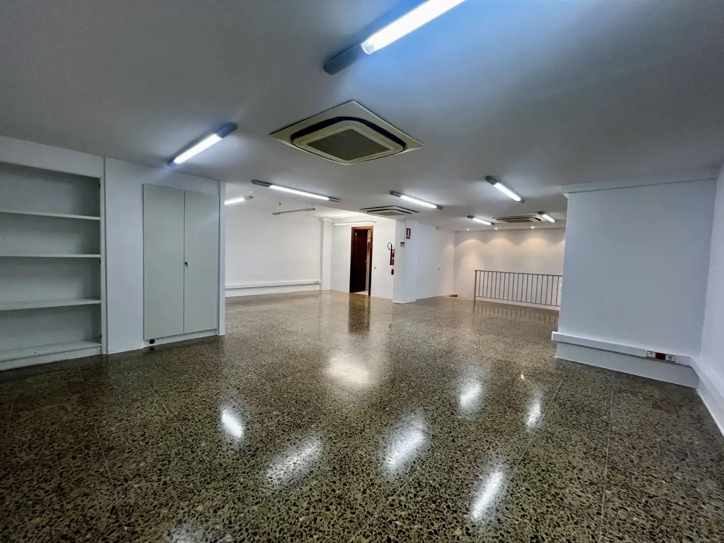 Geschaftsraum zur Miete in Les Corts