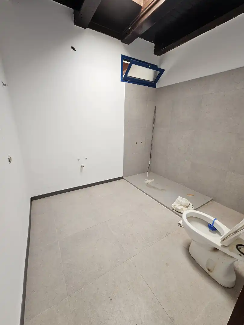 Badezimmer von Wohnungen zum Verkauf in Pájara mit Klimaanlage und Terrasse