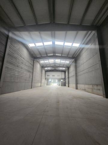 Nave industrial en Alquiler en Can Vinyals