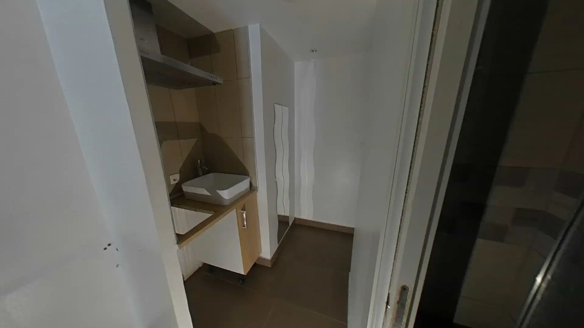 Bathroom of Ground floor for sale in Barcelona  with Air Conditioner and Alarm