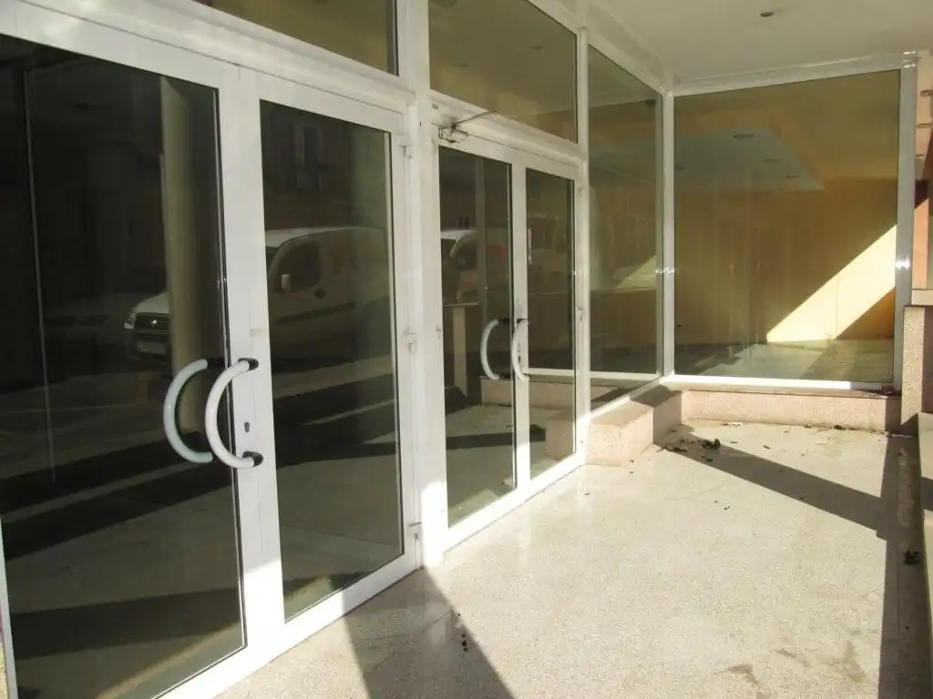 Local comercial de lloguer a Sant Julià, imagen 76