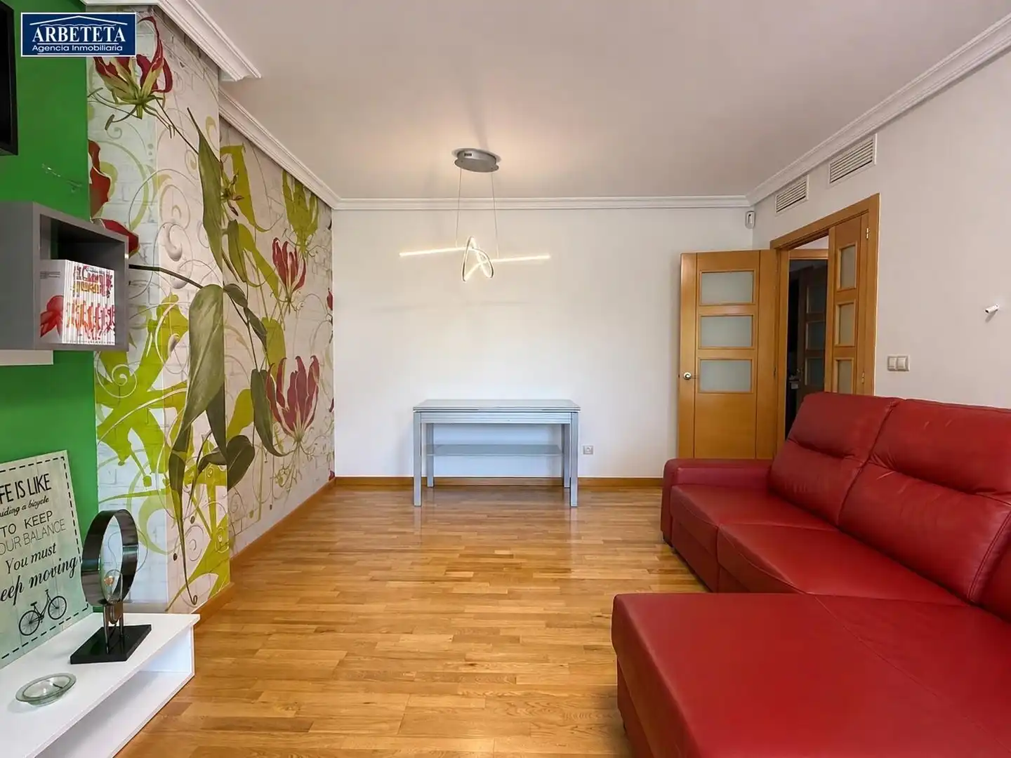 Wohnzimmer von Wohnung zum Verkauf in Yebes mit Heizung, Terrasse und Abstellraum