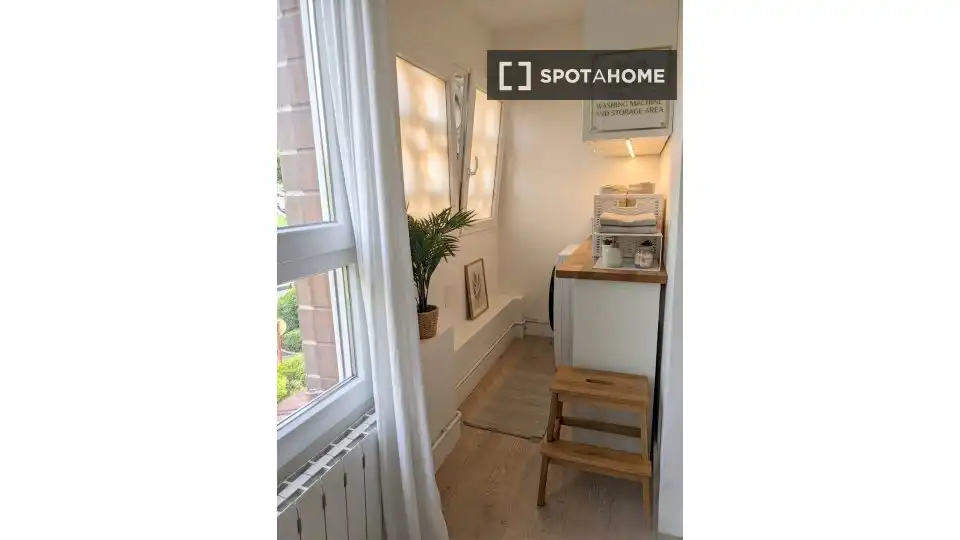 Habitación de Apartamento para compartir en Leioa con Aire acondicionado, Terraza y Amueblado