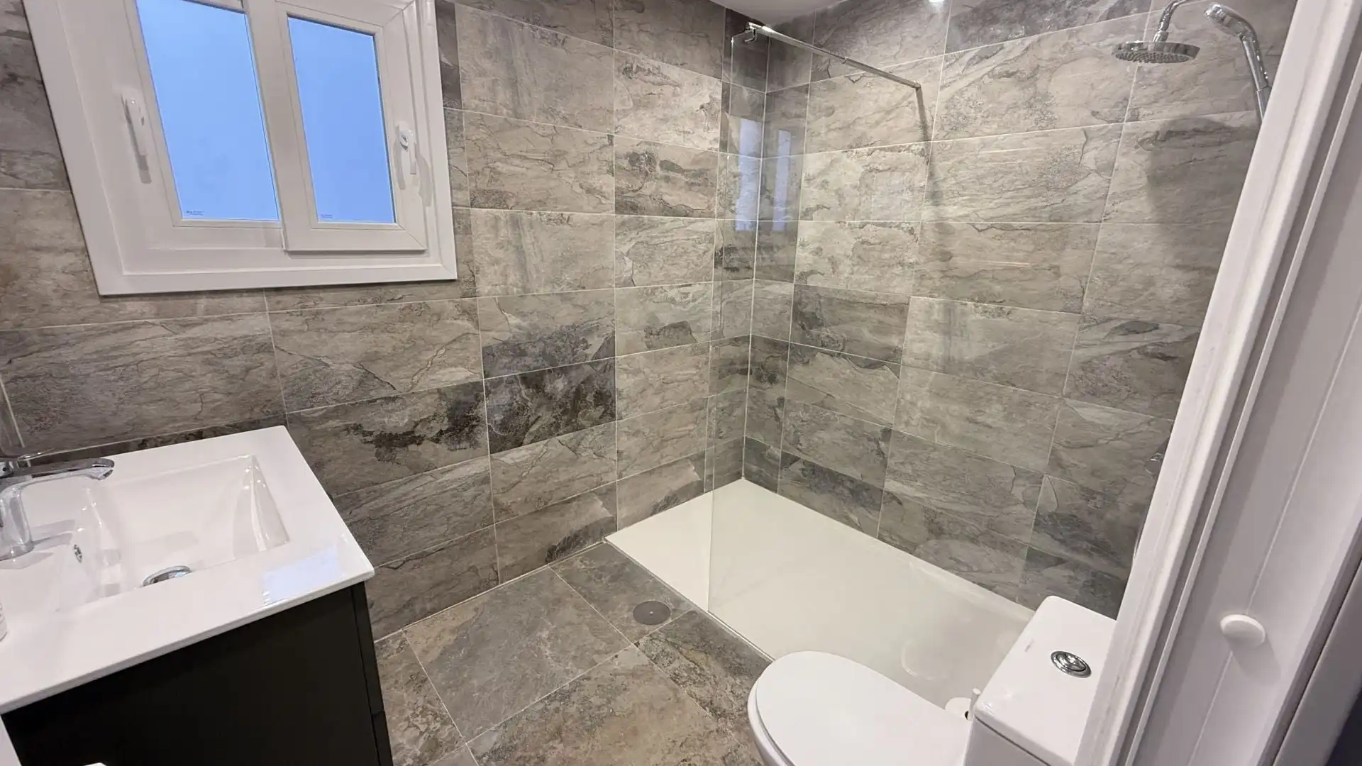 Bathroom of Detached homes for sale in Alhaurín El Grande  with Air Conditioner