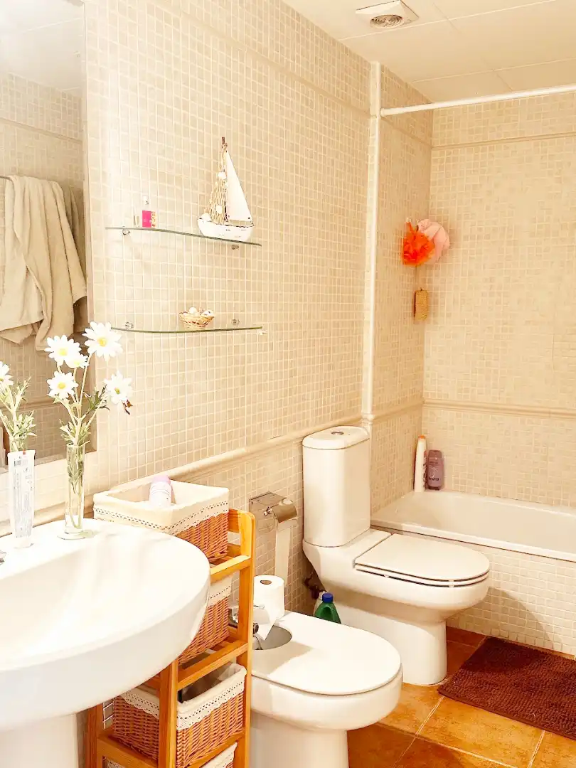 Baño de Piso en venta en Palamós con Aire acondicionado, Amueblado y Balcón