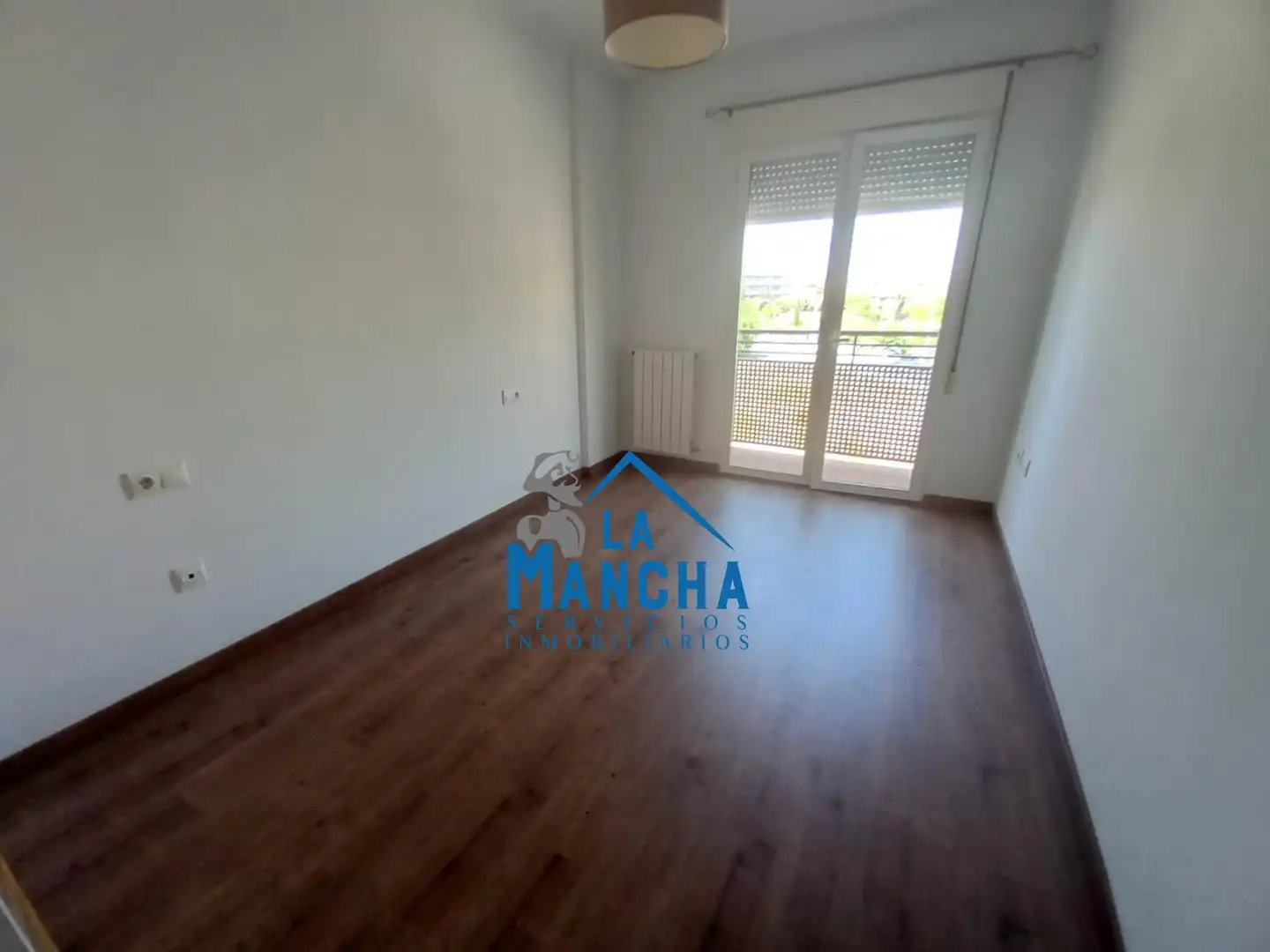 Habitación de Apartamento en venta en Albacete con Aire acondicionado, Calefacción y Trastero
