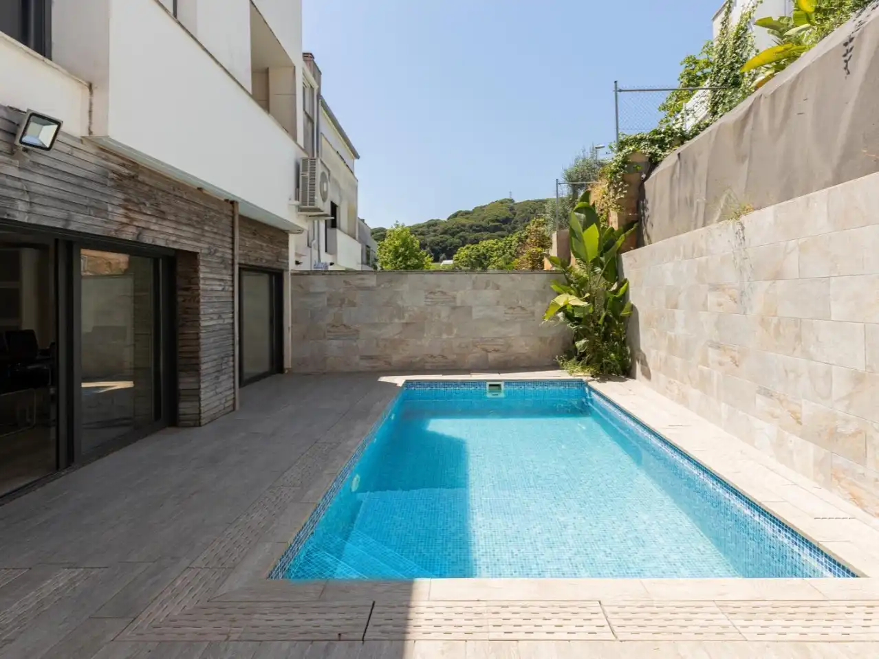 Swimming pool of Houses for sale in Canet de Mar  with Terrace, Swimming Pool and Balcony