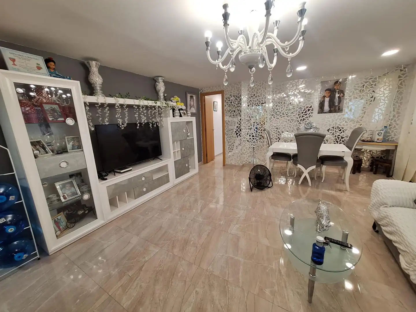 Sala d'estar de Pis en venda en Badia del Vallès amb Calefacció