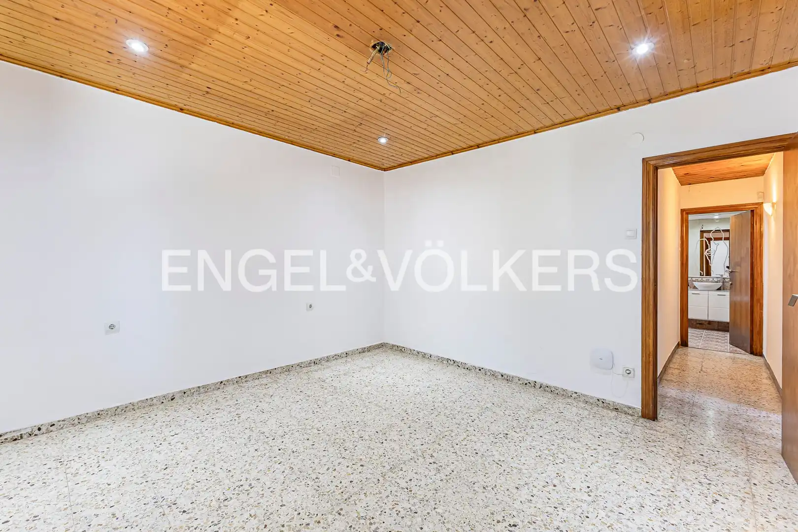 Flat for sale in Castelldefels  with Heating, Terrace and Swimming Pool