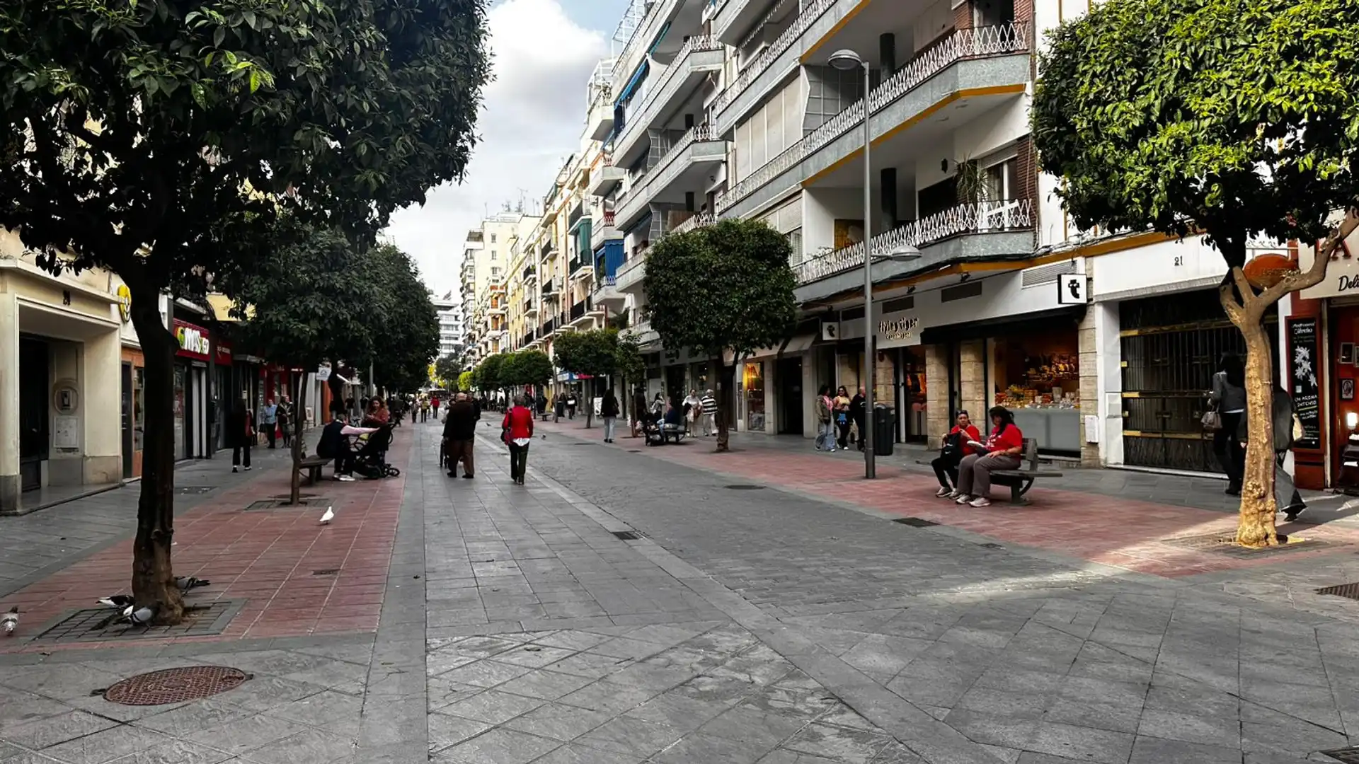 Vista exterior de Piso en venta en  Sevilla Capital con Aire acondicionado y Calefacción