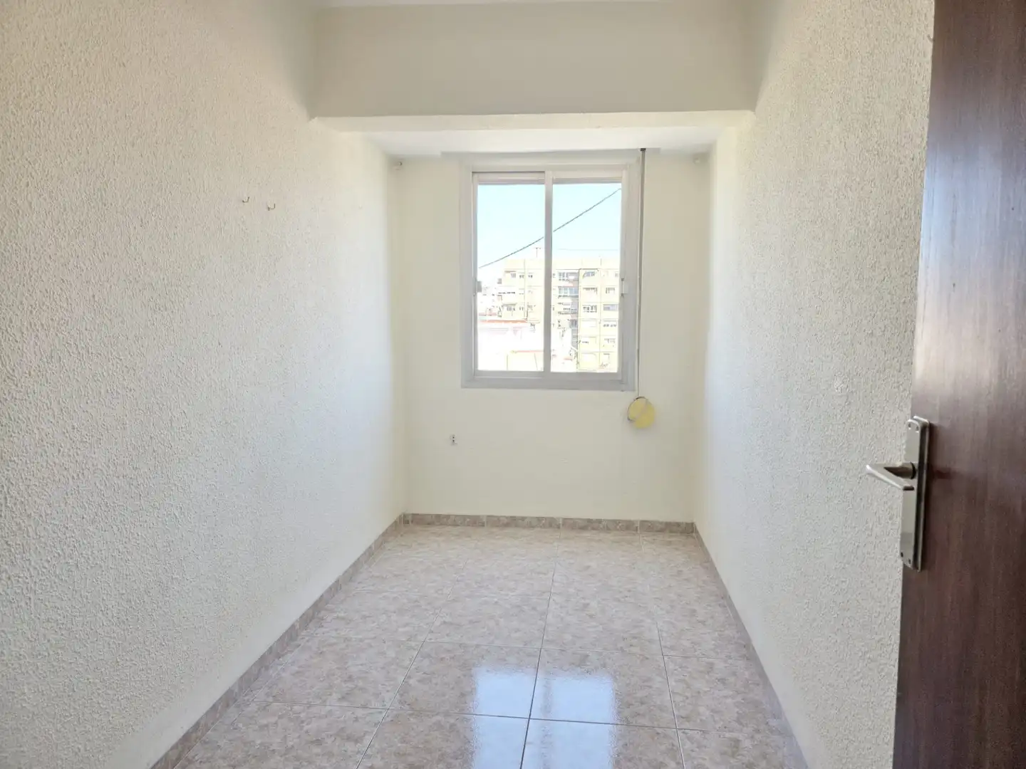 Habitación de Piso en venta en Valencia con Balcón