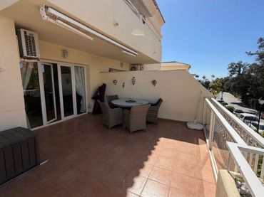 Pis amb balcó en venda a Torreblanca del Sol