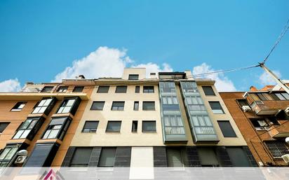 Vista exterior de Dúplex en venda en  Madrid Capital