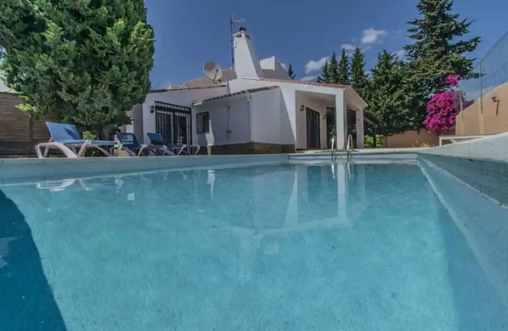 Swimming pool of Houses for sale in Marbella  with Air Conditioner, Private garden and Terrace