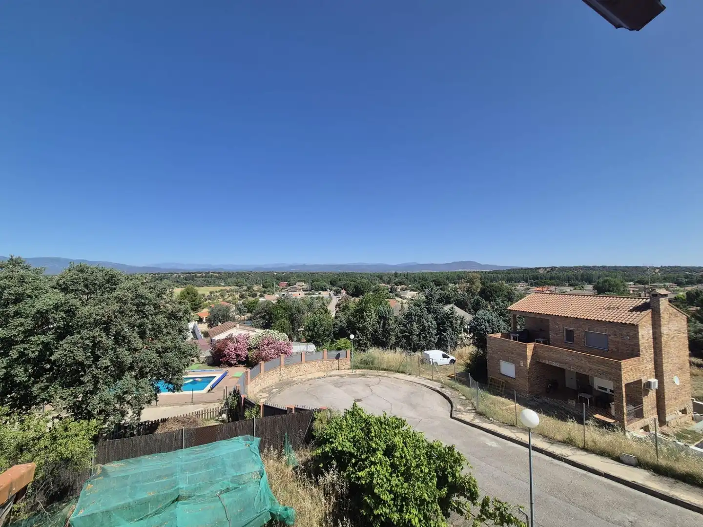 Exterior view of Houses for sale in El Casar de Escalona  with Heating, Terrace and Swimming Pool