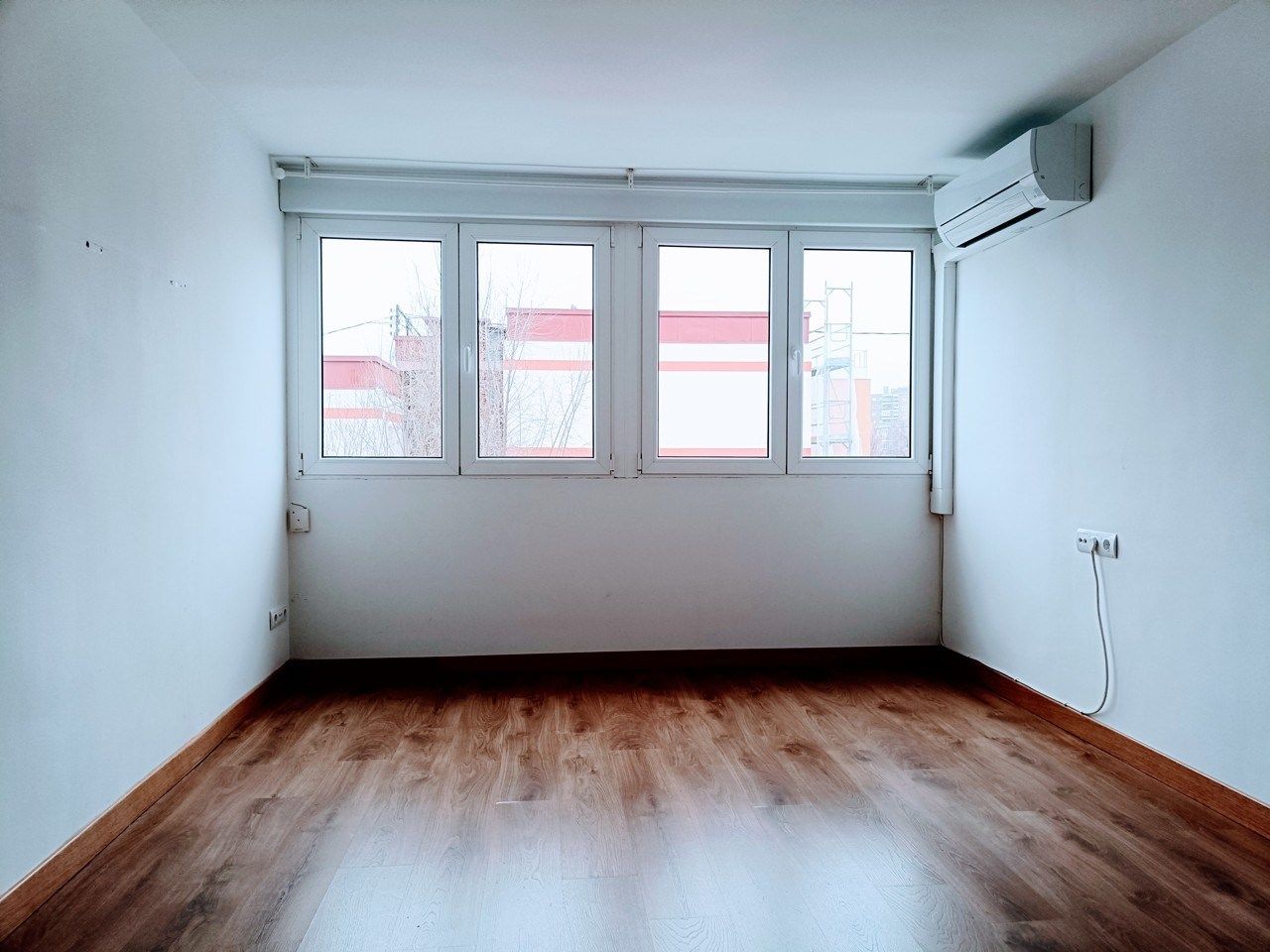 Bedroom of Flat to rent in  Madrid Capital  with Air Conditioner, Heating and Oven