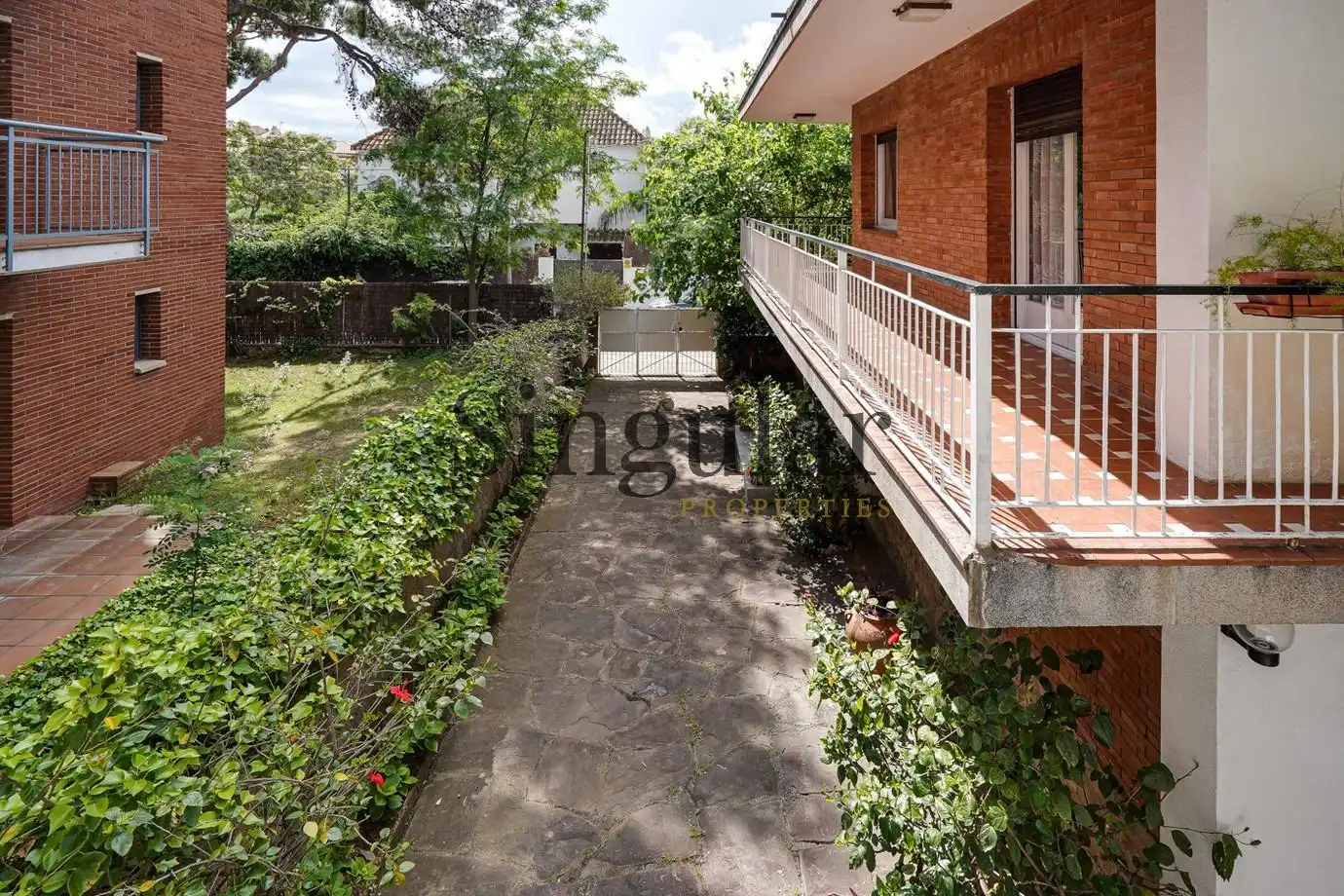 Jardí de Casa o xalet en venda en Castelldefels amb Jardí privat i Terrassa