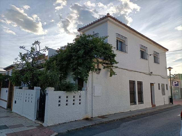 Casa adosada en Venta en Pedregalejo - Morlaco