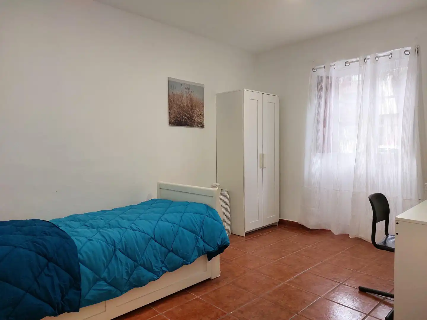 Habitación de Piso para compartir en San Cristóbal de la Laguna con Terraza y Alarma