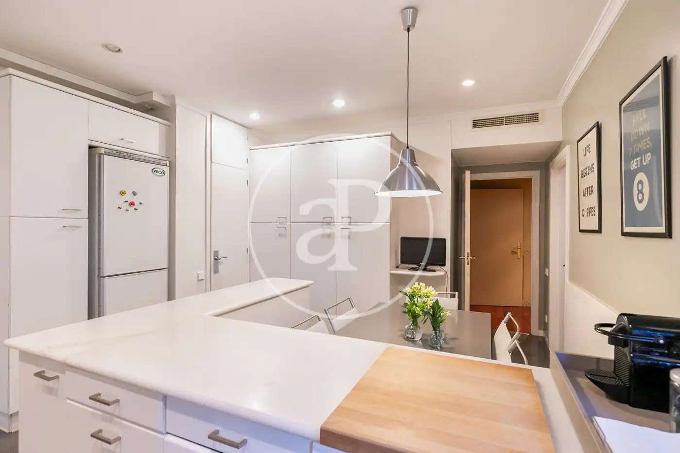 Cocina de Piso en venta en Barcelona con Aire acondicionado, Calefacción y Jardín privado