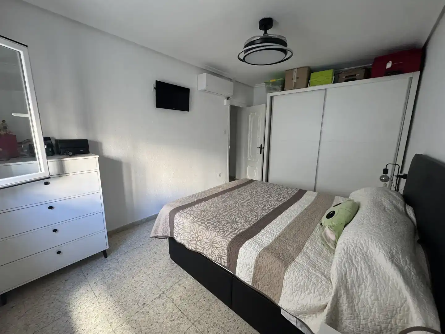 Dormitori de Pis en venda en Jaén amb Aire condicionat i Balcó