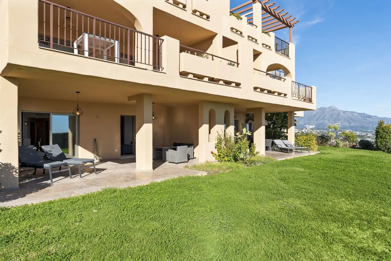 Exterior view of Apartments for sale in Benahavís  with Air Conditioner, Terrace and Storage room