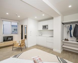 Dormitori de Apartament per a compartir en Málaga Capital amb Moblat i Internet