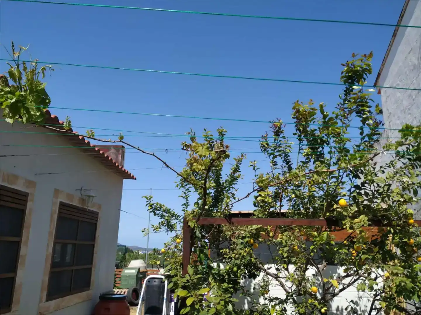 Flat for sale in Potries  with Air Conditioner, Private garden and Storage room