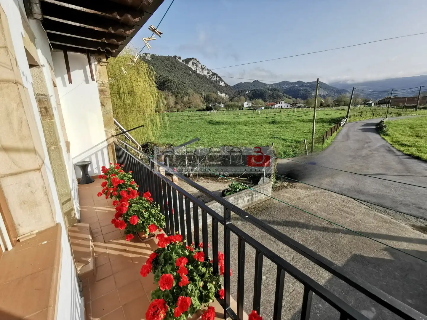 Casa adosada en venta en Isequilla - BARRIO ISEQUILLA, 9, Liendo