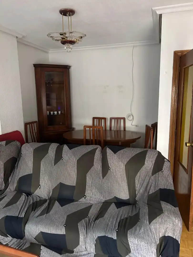 Comedor de Piso en venta en Arévalo con Calefacción, Terraza y Amueblado