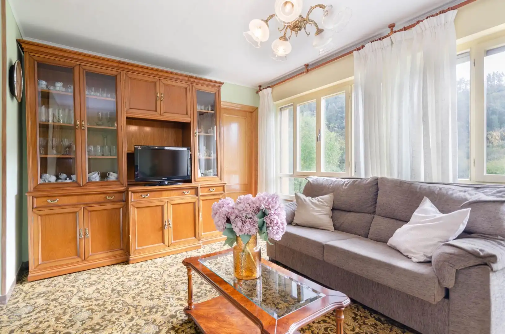 Sala de estar de Casa o chalet en venta en Salas con Calefacción, Jardín privado y Amueblado