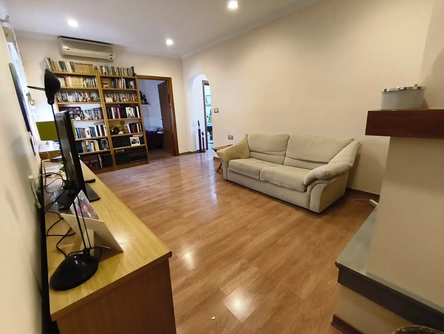 Sala d'estar de Casa adosada en venda en Cartagena amb Aire condicionat, Calefacció i Parquet