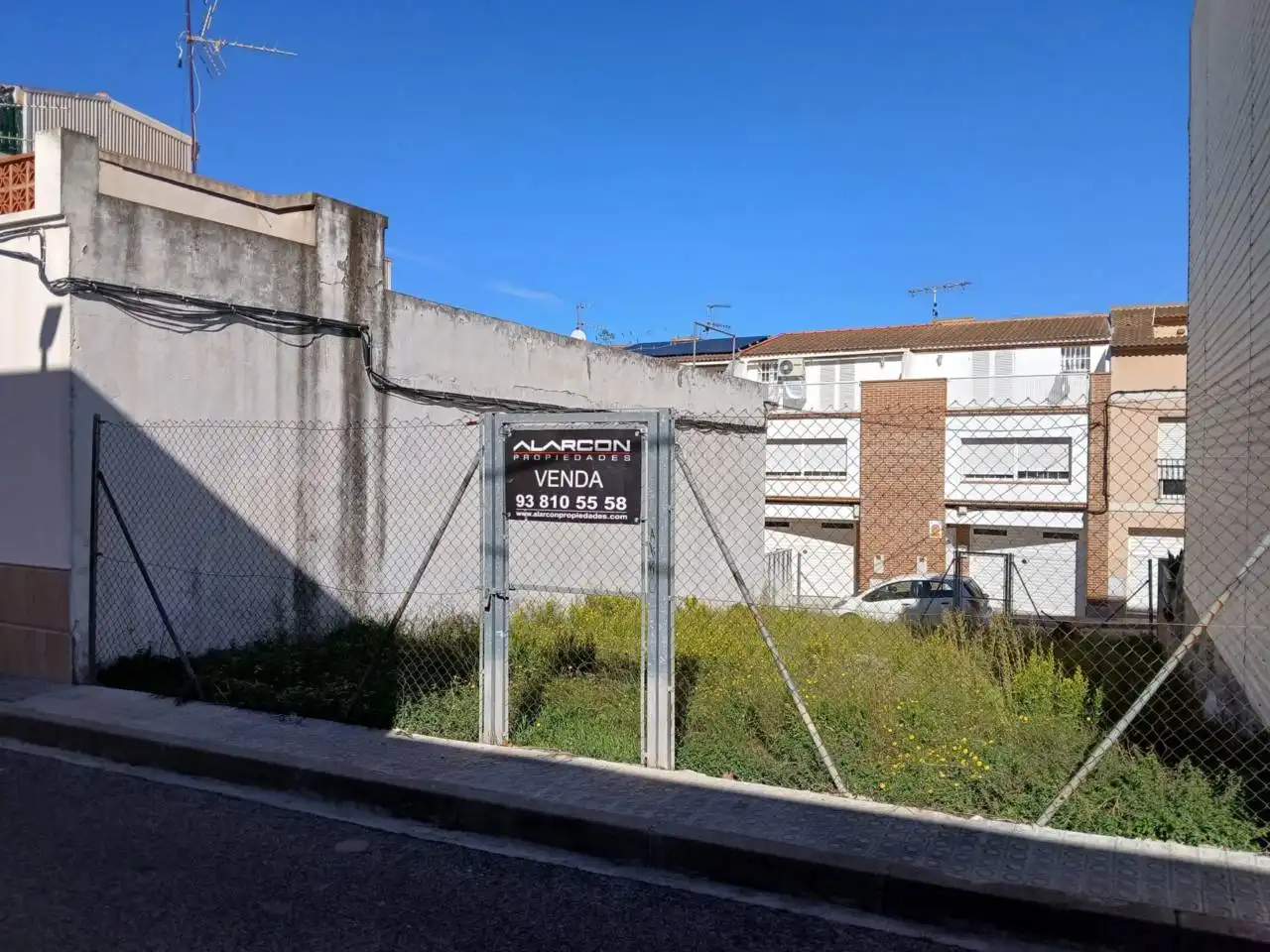 Terreny residencial en venda a Calle Riu Guadalquivir