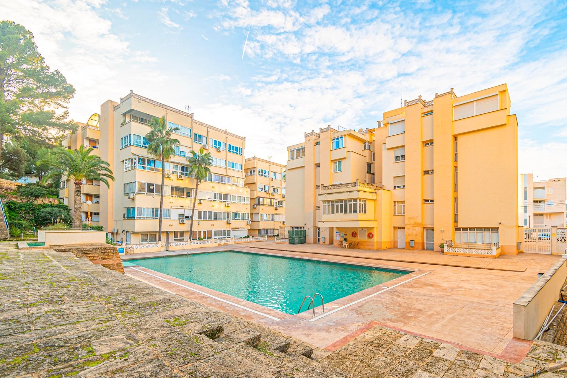 Piscina de Estudio en venta en Calvià